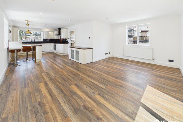 12, Little Treloweth, Redruth photo 2