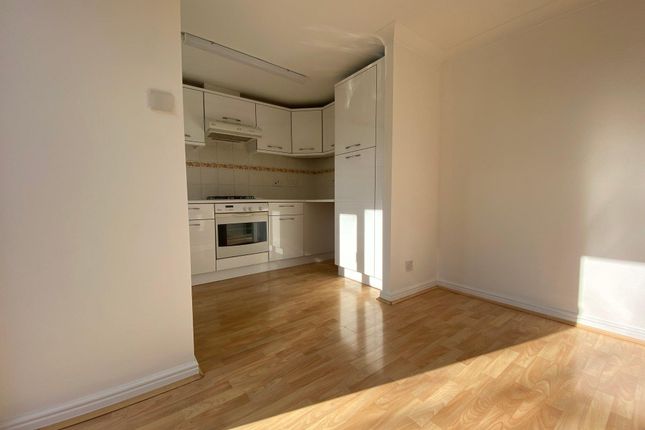 7, Buttercup Court, Deeping St James photo 5