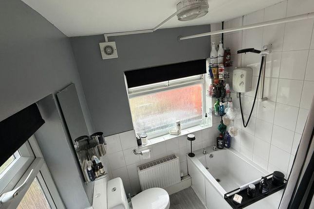 81, Windsor Street, Beeston photo 5