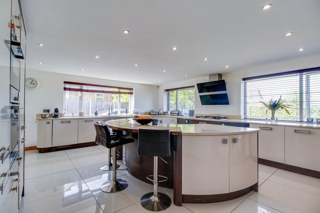 22, Walton Station Lane, Wakefield photo 4