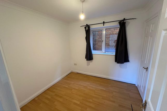Flat 7, Bedford House, 95 Victoria Road, Cirencester photo 3