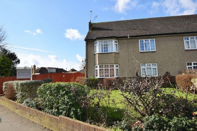 2-bed flat on Front Lane, Upminster, £320,000