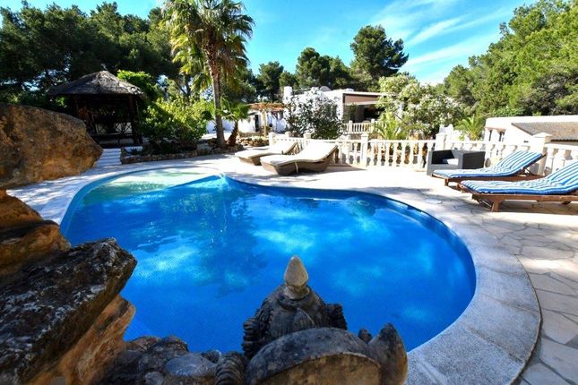 Detached house for sale in Cala Lleñya, San Carlos, Ibiza, Balearic Islands, Spain