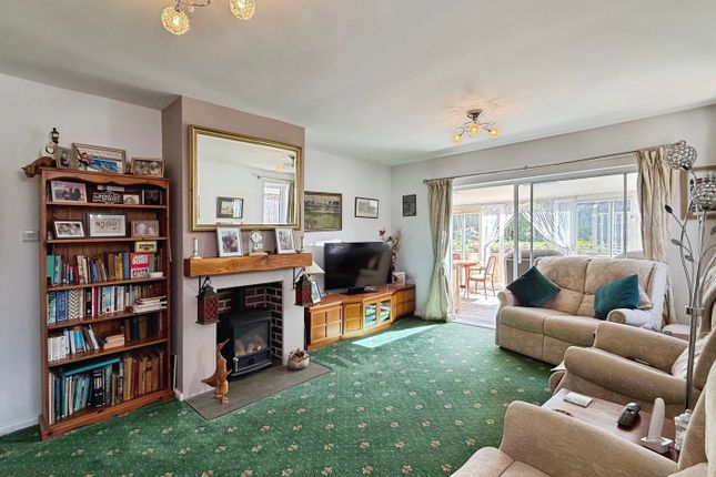 8, Orchard Road, Westbury photo 3