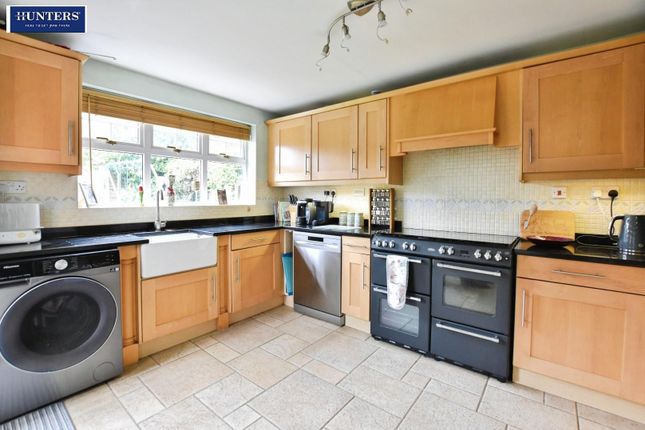 9, Willow Drive, Scunthorpe photo 4