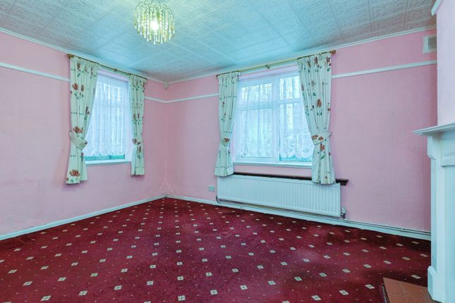 37, Harringworth Road, Leicestershire photo 4