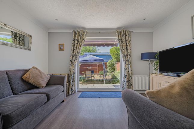 72, Kingsmead, Westerham photo 3