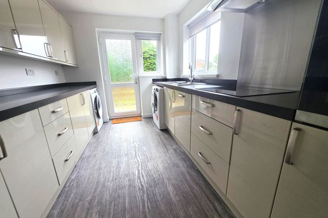 15 Andover Close, Barry photo 4