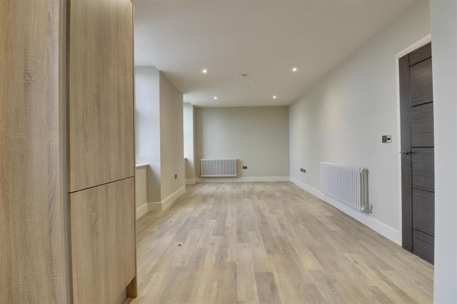 Apartment 19, Jasmine Place, Elm Gardens, Southsea photo 3