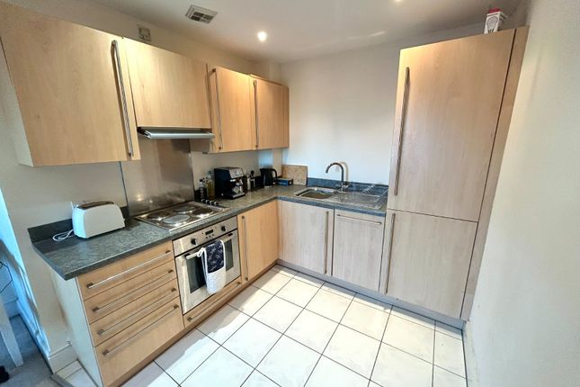 10 Greenbanks,, Woodthorpe Drive, Nottingham photo 3