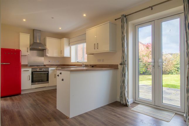 17, Hartshorne Road, Southam photo 2