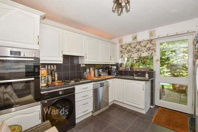 75, Foxden Drive, Maidstone photo 4