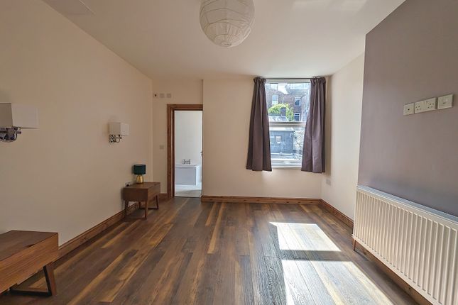 Terraced house to rent in Chesterfield Road, Sheffield