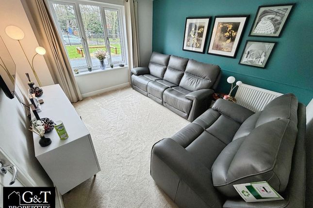 8 The Links, Stourport-on-Severn photo 3