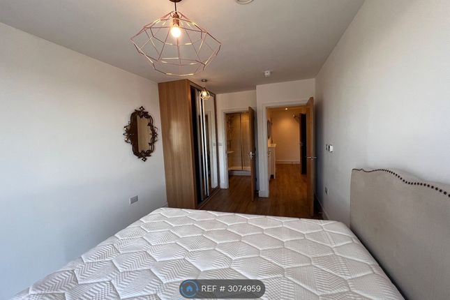 Flat, London Road, Isleworth photo 5