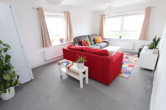 Thumbnail Flat to rent in Gurnell Grove, London