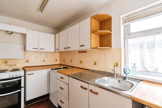 17, Woodend, Bristol photo 3