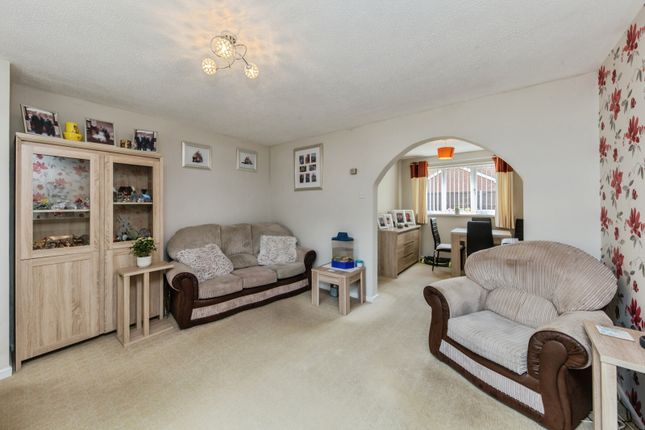 53, Bowness Road, Crewe photo 4