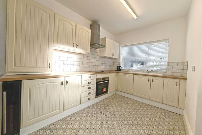 40 Elmsleigh Gardens, Sunderland photo 3