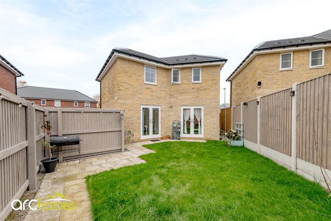 1, Coalshield Close, Wigan photo 4