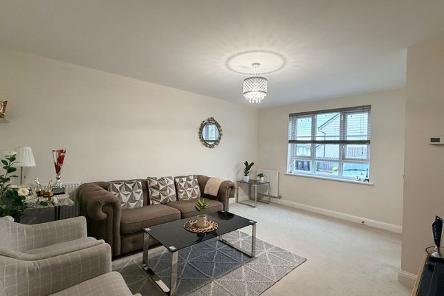 24 Dandelion Drive, Glasgow photo 4