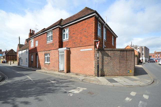 Thumbnail Semi-detached house to rent in St. Martins Square, Chichester