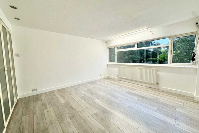 3 Bed Terraced House To Rent Park Hill Rise, London Cr0