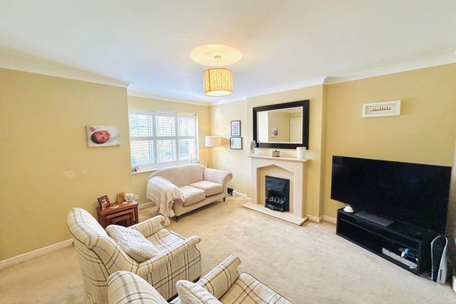 67 Claydon Gardens, Warrington photo 2