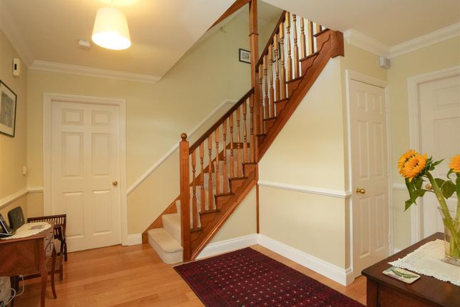 Hawthorn House, 8 Gill Croft Court, York photo 4