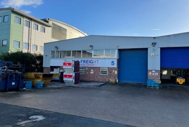Thumbnail Industrial to let in Unit 5 Market Trading Estate, Southall, Greater London