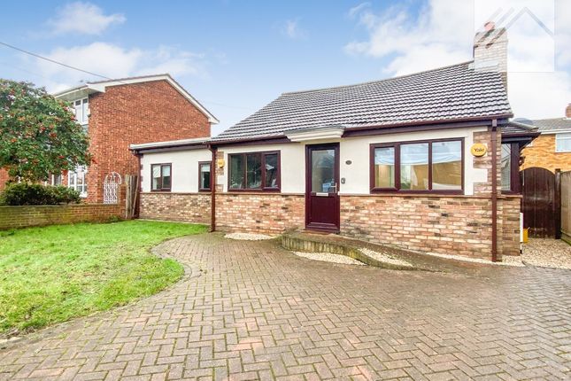 3-bed bungalow on 52 Waarem Avenue, Canvey Island, £230,000
