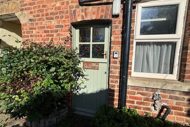 3-bed house on Arch Cottage, High Street, Whitby, £155,000