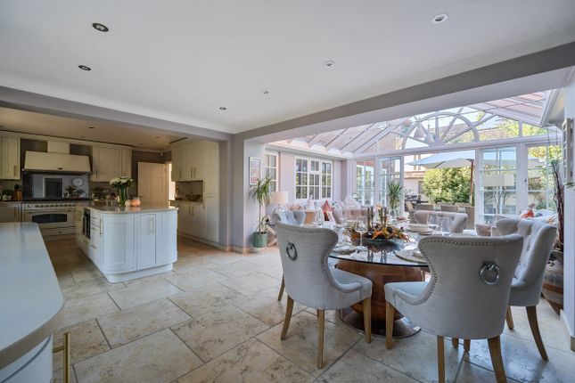 169, Upper Chobham Road, Surrey photo 4