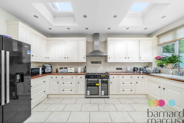 4-bed house on 20, Addington Drive, London, £850,000