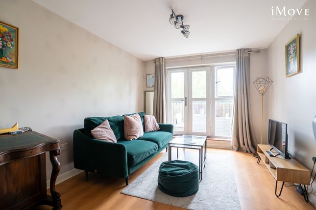 Flat 28, Carfax House, London photo 4