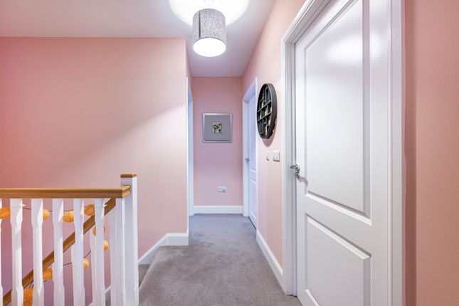 Town house for sale in Oldbar Gate, Glasgow