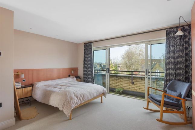 2, Quantock Mews, London photo 2