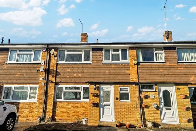 Thumbnail Terraced house to rent in Springate Field, Langley, Berkshire