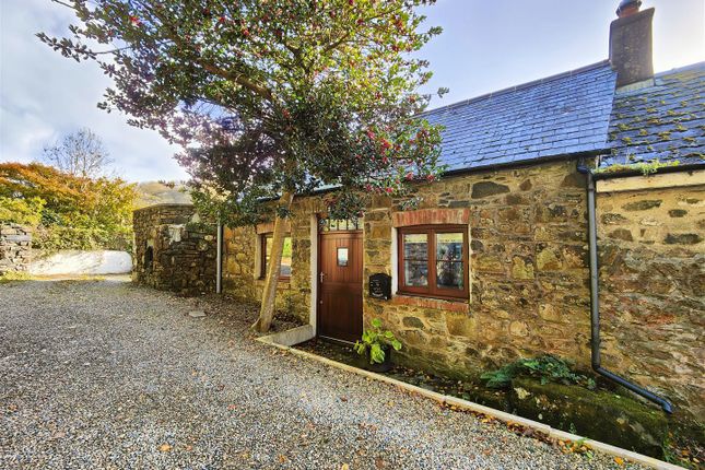 Thumbnail Cottage for sale in Ty Celynnen, Glyn-Y-Mel Road, Lower Town, Fishguard