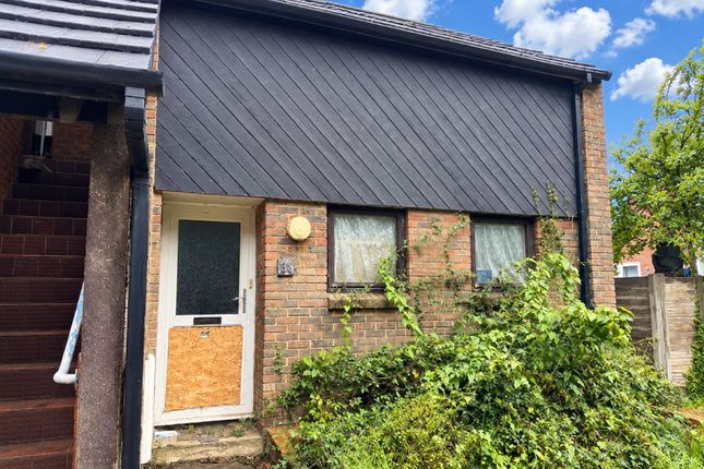 1-bed flat on William Road, Chichester, £85,000