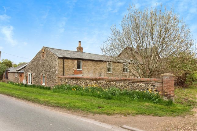 Cottage for sale in Wilton Road, Feltwell, Thetford