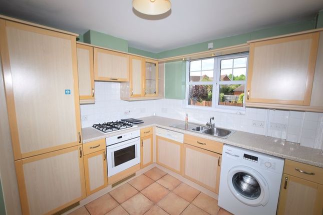 9 Sandringham Court, Admiral Way, Maidstone photo 4