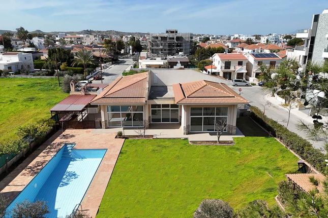 Thumbnail Villa for sale in Lakatameia, Nicosia, Cyprus