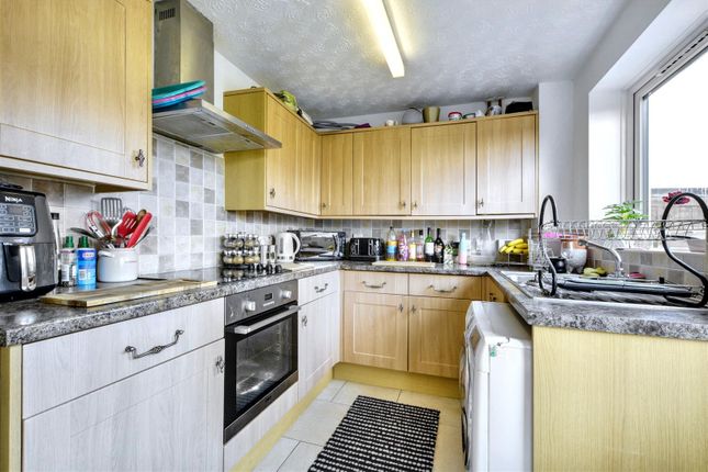 17, Kirkland Drive, Nottingham photo 4