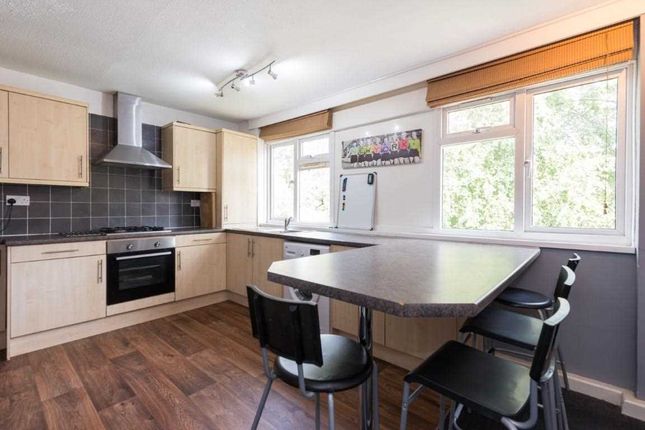 23, Wemyss Court, Canterbury photo 4