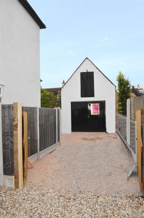 Thumbnail Parking/garage to rent in Hadleigh Road, Leigh-On-Sea