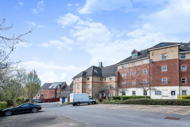 Flat for sale in Marbeck Close, Swindon, Wiltshire