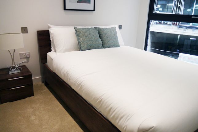 Flat Apartment 109, 1, Chaucer Gardens, London photo 3