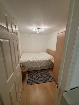 135 Annex, Kingsley Road, Hounslow photo 3