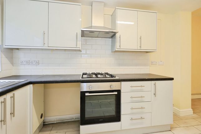 Sutton Road, Kidderminster photo 4